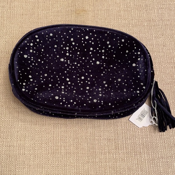 Cosmetic Bag - Picture 2 of 3